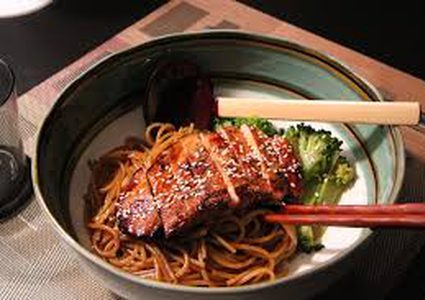 ترياكي نودلز بالدجاج