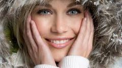 ما الذي يجعل البشرة جافة في فصل الشتاء؟