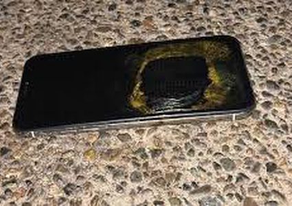 انفجار "آيفون X" أثناء شحنه