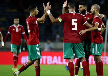 أسود الأطلس تفك عقدة الكاميرون بثنائية زياش