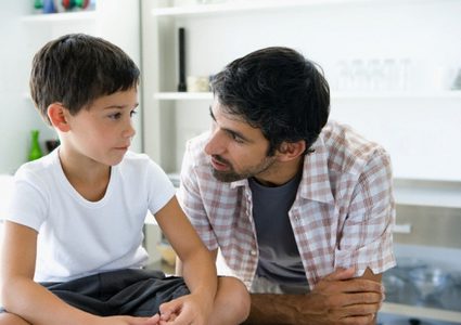 مشاعر الآباء السلبية تنتقل وراثيا إلى الأبناء