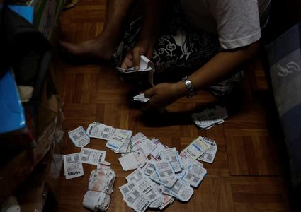 في بريطانيا.. أعلى جائزة يانصيب تبحث عن صاحبها