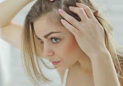 15 سبباً لتساقط الشعر بعضها سيثير دهشتك