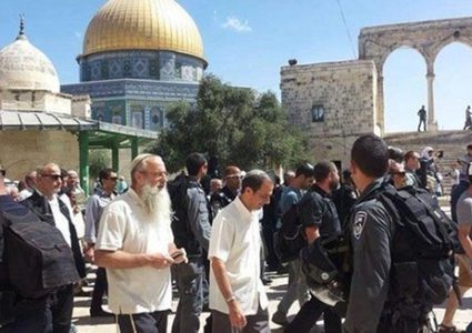 مستوطنون يستأنفون اقتحاماتهم للمسجد الاقصى