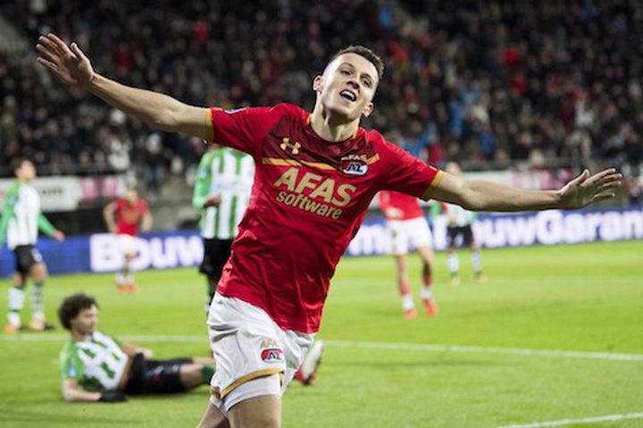 رونار يخطف "نجما جديدا" من الدوري الهولندي