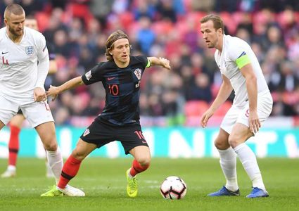 إنجلترا تطيح كرواتيا وتخطف مقعد قبل النهائي