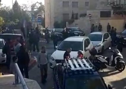 مقتل شاب عربي من الرملة في جريمة إطلاق نار