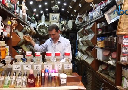 مهنة العطارة.. مئات السنين ومازالت على قيد الحياة