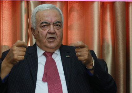 توجه حكومي لتثبيت موظفي العقود