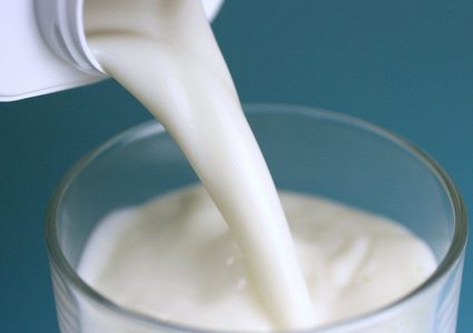 لماذا يجب تناول الحليب مع التوابل؟