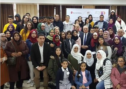 الشاعر:الاحتلال ينتهك جميع حقوق الطفل الفلسطيني