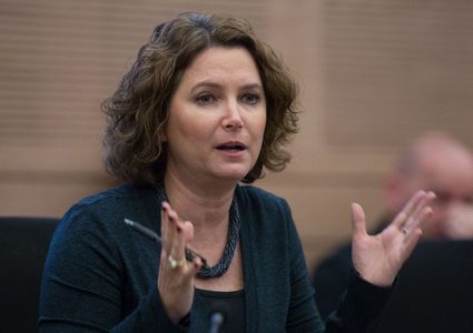 ميرتس تطرح مجددا نزع الثقة عن حكومة نتنياهو