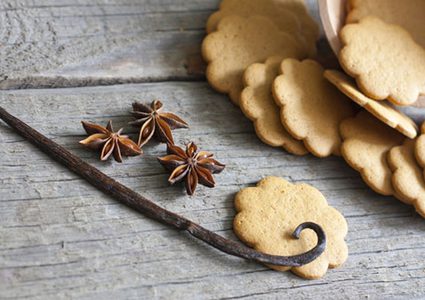 بسكويت القرفة والزنجبيل