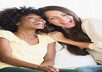 الضحك يساعد على حرق السعرات الحرارية