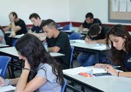 الحريديين يخضعون "اسرائيل" لشروطهم