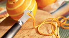 ما هي فوائد قشور البرتقال والرمان والكوسا ؟