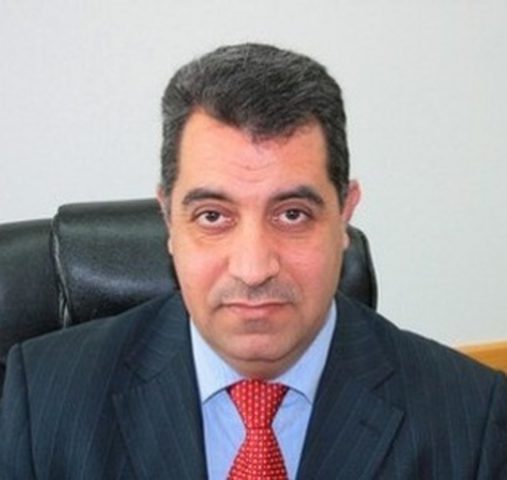 هل الفقراء يتظاهرون لصالح الأغنياء؟!