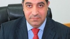 هل الفقراء يتظاهرون لصالح الأغنياء؟!