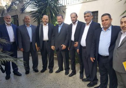 وفد حماس يغادر القاهرة بعد استكمال مشاوراته