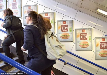 بريطانيا..منع إعلانات"الوجبات السريعة" في عام 2019