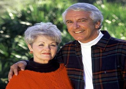 الشيب المبكر علامة على طول العمر