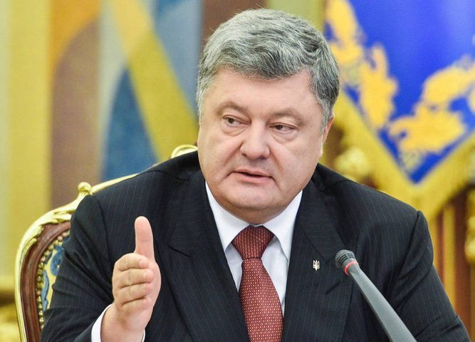 أوكرانيا تدرس إعلان الأحكام العرفية