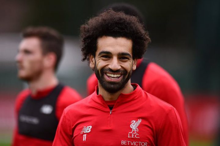 ما علاقة محمد صلاح بالقطط والكلاب ؟