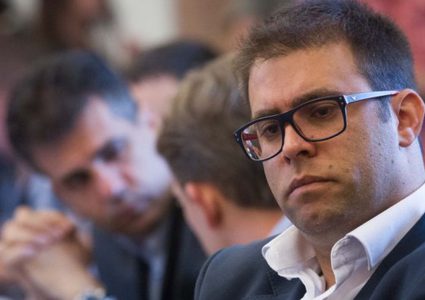 "حزان" يتهم "ادلشتاين" بمحاربة حكومة "نتنياهو"