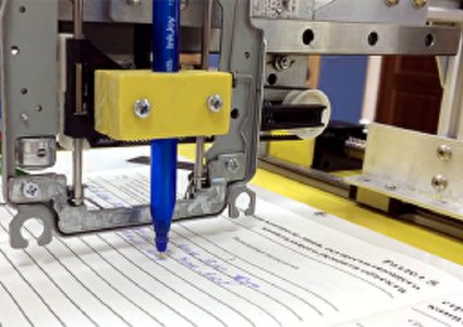 ابتكار جهاز يقلد خط اليد والتوقيع بدقة خيالية!