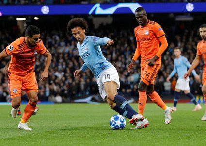 أبطال أوروبا.. تعادل مانشيستر يقوده لثمن النهائي