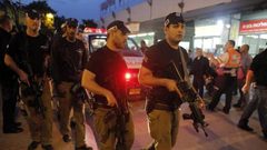 الاحتلال يمنع العمل بتعبيد شارع ببيت حنينا بالقدس