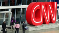 "سي إن إن" تفصل محللا دعا إلى مقاطعة إسرائيل