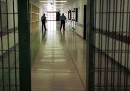 هروب جماعي لسجناء في إندونيسيا خلال الصلاة