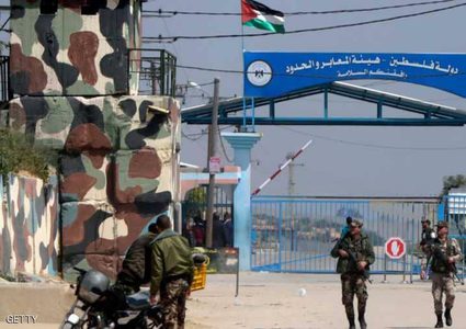 اتهامات حماس للسلطة بالسيطرة على معابر غزة واهية