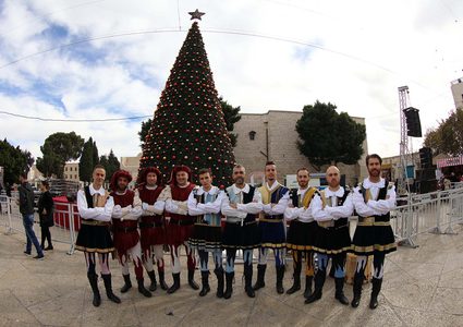 افتتاح سوق الميلاد الثامن عشر في ساحة المهد