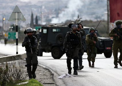 مواجهات اندلعت بين قوات  الاحتلال والمتظاهرين عصر اليوم الاحد، 2 ديسمبر 2018,عقب قمع الاحتلال لمسيرة جماهيرية حاشدة جنوب نابلس .