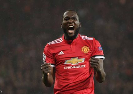 لوكاكو يهز الشباك في تعادل يونايتد المتواضع