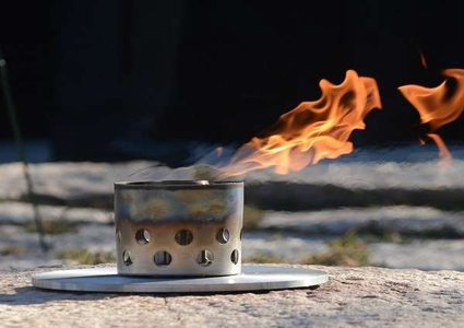 من أخمد النار الخالدة عند الجندي المجهول؟ (فيديو)