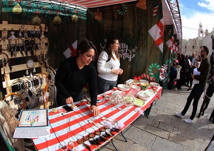 افتتاح سوق الميلاد الثامن عشر في ساحة المهد