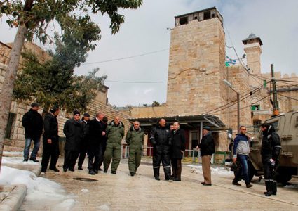 حملة تهويدية مسعورة تنهش اساسات البلدة القديمة