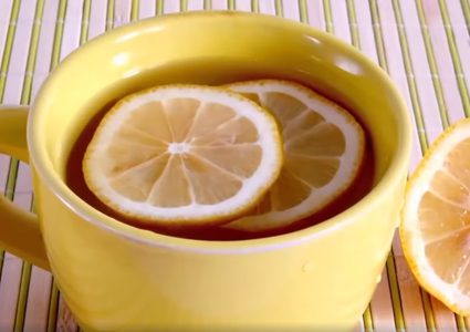 فوائد شرب الليمون على معدة فارغة مع الماء الساخن