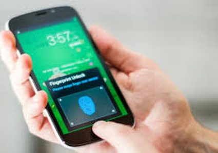 "بصمة آيفون" قد تسلبك أموالك..!