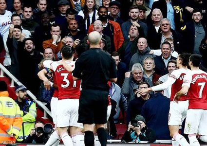 "قشرة موزة" تثير أزمة بمواجهة أرسنال وتوتنهام