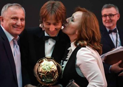 مودريتش يحسمها للأبد مع ريال مدريد