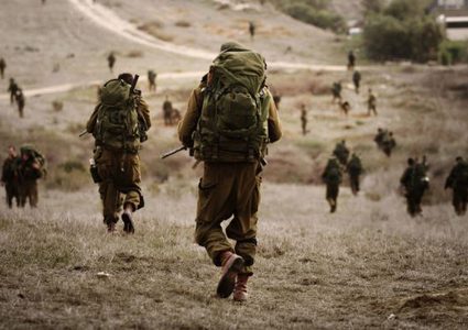 إسرائيل تعزز قواتها على الحدود الشمالية مع لبنان