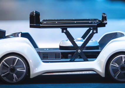 أودي تطلق مركبة طائرة!