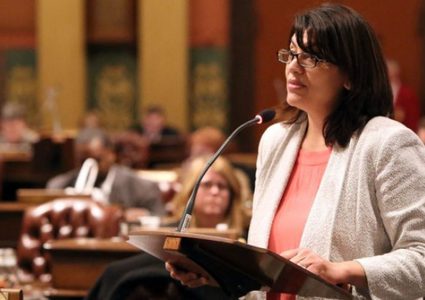 "رشيدة طليب" تخطط لجولة الى الضفة الغربية