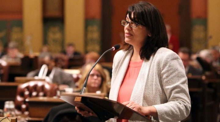 "رشيدة طليب" تخطط لجولة الى الضفة الغربية