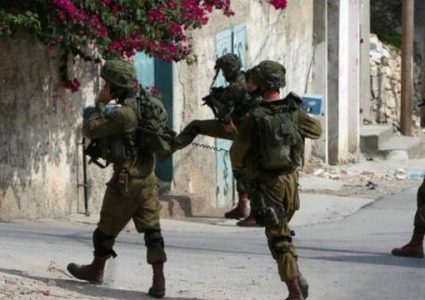 الاحتلال يقتحم منزل في الخليل ويجري تدريبات بداخله
