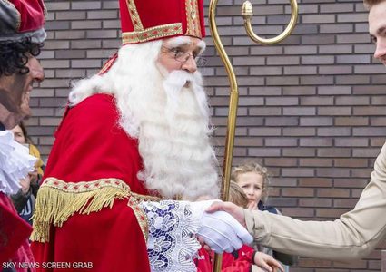 أياكس أمستردام يسخر بقسوة من برشلونة